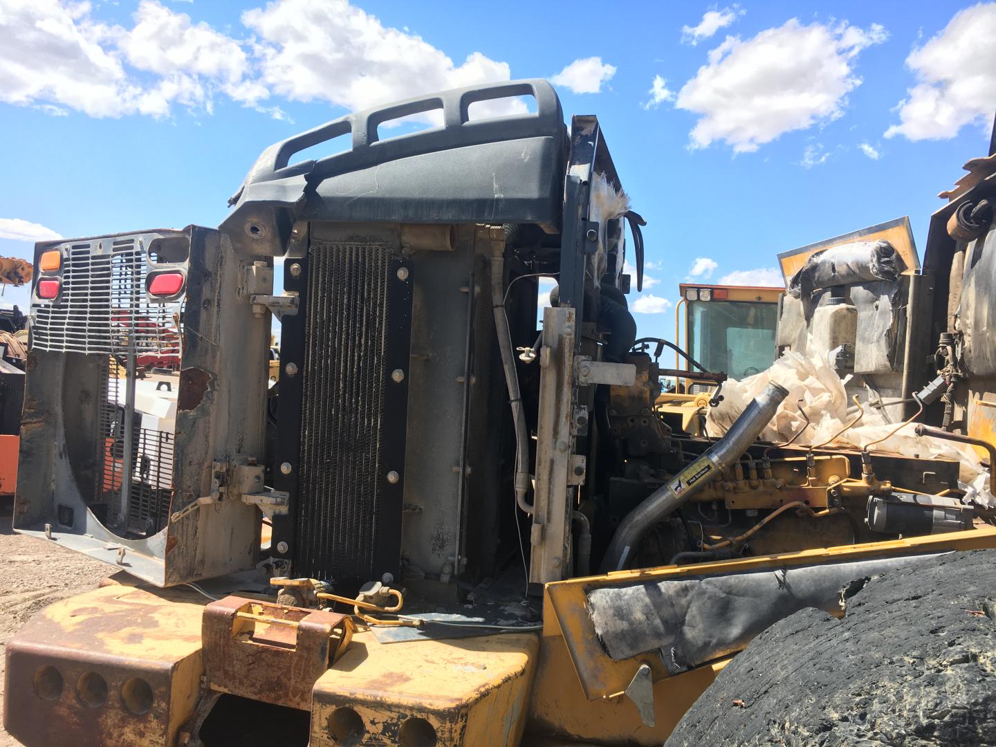 ./imagenes/INVOICE/2019/15546/CARGADOR FRONTAL JOHN DEERE644J PARA PARTES (14).JPG